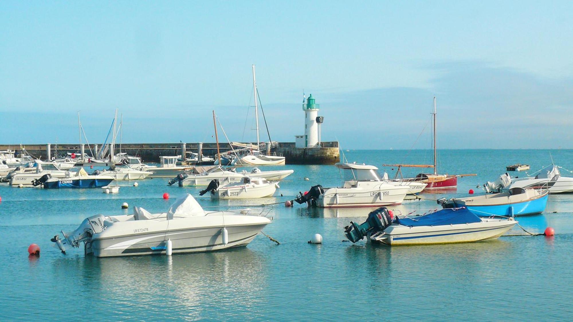 Le Phare Du Bout Du Monde - Logement Proche Du Port La Flotte Kültér fotó